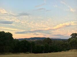 Sonnenuntergang Über das Yarra Senke im Viktoria, Australien, im das spät Nachmittag foto