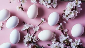 ai generiert ein Anordnung von Weiß Eier auf ein Aprikose Hintergrund mit Sakura Weiß blühen Geäst foto