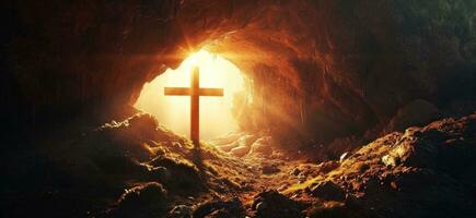 ai generiert ein Kreuz und Sonne erhebt euch draußen ein Höhle foto