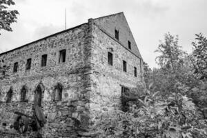 Fotografie auf Thema hervorragend Gebäude schön Backstein alt Wasser Mühle foto