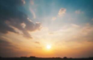 ai generiert Himmel Blau und Orange Licht von das Sonne durch das Wolken im das Himmel überleben foto