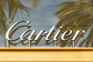 los Engel, ca. - - apr 19, 2023 - - Cartier Geschäft auf Rodeo Fahrt im la. Cartier Entwürfe, stellt her, verteilt und verkauft Schmuck und Uhren. foto