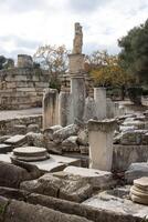 das viele anders Ruinen Das können Sein gefunden Innerhalb das Ruinen von das uralt Agora im Athen, Griechenland foto