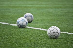 Fußball auf Gras foto