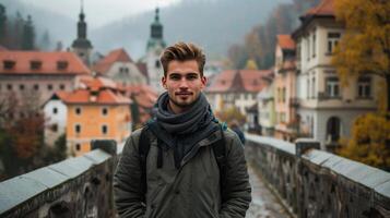 ai generiert jung Mann suchen beim das Kamera während Stehen auf ein Brücke im ein alt europäisch Stadt, Dorf foto