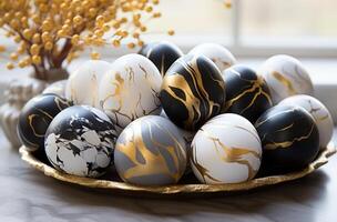 ai generiert Weiße, Schwarze, Gold und Kerzen zum Ostern Ei dekorieren, foto