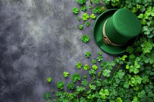 ai generiert st. Patrick's Tag Hintergrund mit Kobold Hut und Kleeblatt Blätter. generativ ai foto