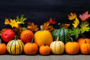 ai generiert oben Aussicht viele Vielfalt Gemüse ganze Orange Grün anders Kürbis Formen Halloween Hintergrund Konzept Laterne Party fallen Ernte Kürbisse Herbst das Erntedankfest Dekoration Design Essen foto