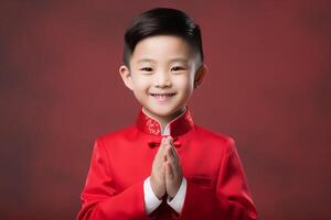 ai generiert Chinesisch Neu Jahr jung Junge tragen passen und lächelnd mit generativ ai foto