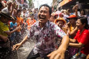ai generiert thailändisch Mann spielen Wasser im Songkran Festival Bokeh Stil Hintergrund mit generativ ai foto