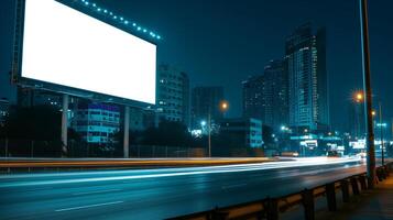 ai generiert leer Plakatwand auf das Autobahn während das Nachtlicht mit Stadt Hintergrund, leer Bildschirm zum Produkt Anzeige, Attrappe, Lehrmodell, Simulation, , ai generiert foto