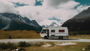 ai generiert retro Wohnmobil im hoch Berge beim Morgen, neural Netzwerk generiert Bild foto