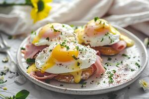 ai generiert köstlich hausgemacht Frühstück mit Eier Benedikt auf ein Platte. generativ ai foto