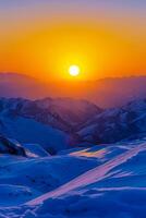 ai generiert Foto schön Landschaft von hoch felsig Berge bedeckt mit Schnee unter das atemberaubend Himmel, Sonnen von das Sonnenuntergang, minimalistisch Stil ai generiert