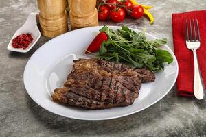 gegrillt Futter rollen Steak mit Rucola foto