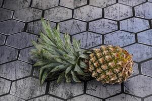 Süss organisch reif tropisch Ananas foto