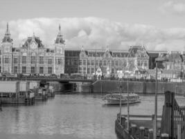 das Niederländisch Stadt von Amsterdam foto