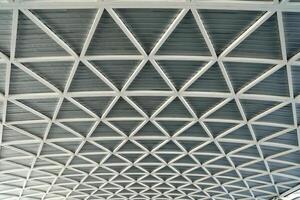 Aluminium Dreieck Dach Textur Hintergrund. foto