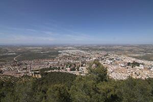 Wege um Santa Catalina Schloss im jaen, Spanien. großartig Ansichten beim das oben von das Santa Catalina hügel. foto