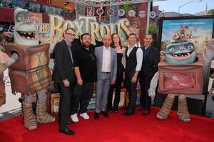 los Engel - - sep 21 Nick Frost, Herr ben Kingsley, elle fächeln, Travis Ritter beim das das Boxtrolls los Engel Premiere beim Universal- Stadt gehen auf September 21, 2014 im los Engel, ca. foto