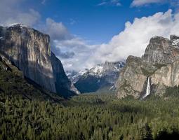 Yosemite-Tal aus Tunnelblick foto