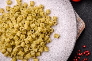 köstlich digitali Pasta von Durum Weizen mit Salz- und Gewürze foto