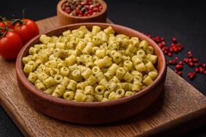 köstlich digitali Pasta von Durum Weizen mit Salz- und Gewürze foto