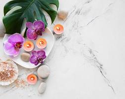 Wellnessprodukte mit Orchideen foto