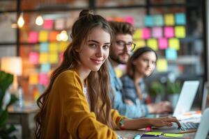 ai generiert vielfältig Mannschaft zusammenarbeiten im modern Büro Raum, konzentriert Gruppe von Profis Arbeit zusammen im ein zeitgenössisch Büro Einstellung, umgeben durch Technologie und kreativ Reize. foto