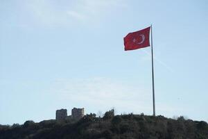 Truthahn Türkisch rot winken Flagge auf Marmara Meer Kanal anadolu Kavagi Genua Festung foto