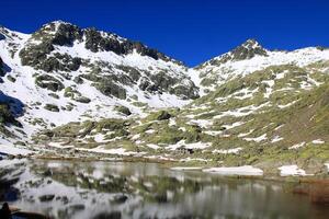 groß Lagune im gredos Berg, Spanien foto