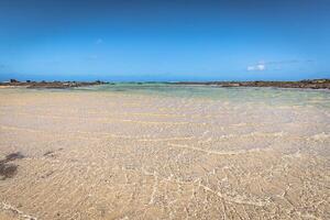 das Küste von atlantisch Ozean in der Nähe von Stadt, Dorf Orzola auf Lanzarote, Kanarienvogel Inseln, Spanien foto