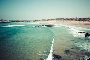 Strand von Helgueras, Neinja, Kantabrien, Spanien foto