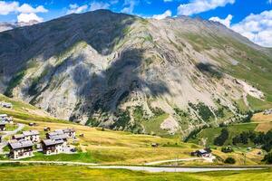 Aussicht von livigno Senke im Sommer- foto