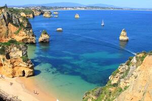 ponta de piedade in Lagos, Algarve-Küste in Portugal foto