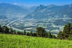 schön Panorama von Liechtenstein foto