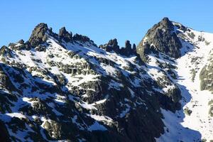 Schnee gredos Berge im Avila Spanien foto