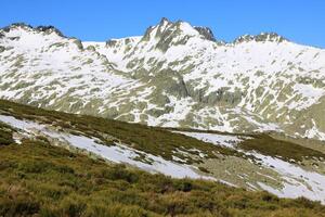 Schnee gredos Berge im Avila Spanien foto