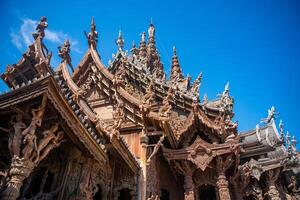 Heiligtum von Wahrheit hölzern Tempel im Pattaya Thailand ist ein riesig Holz Konstruktion gelegen beim das Kap von naklua Pattaya Stadt. Heiligtum von Wahrheit Tempel. foto