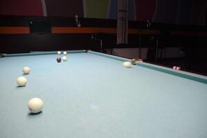 Billard, Billard- Tisch. Bälle auf das Billard- Tisch. foto