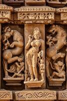 Skulpturen auf adinath Jain Tempel, khajuraho foto