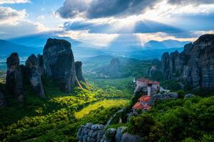 Sonnenuntergang Über Klöster von Meteora foto