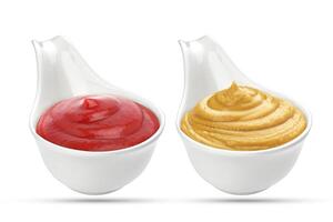 Ketchup und Senf Saucen im Schüssel isoliert auf Weiß Hintergrund foto