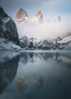 Trekking Reisender genießen fitz Roy Berg Sicht, Patagonien, el chalten - - Argentinien foto