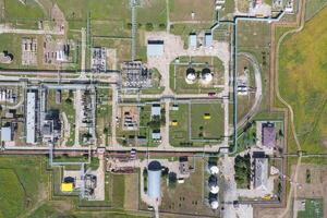 Luftfotografie Bahnhof Trennung und Dehydration von Öl und Gas foto