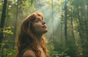 ai generiert ein Frau Blick oben beim das Himmel im ein Wald foto