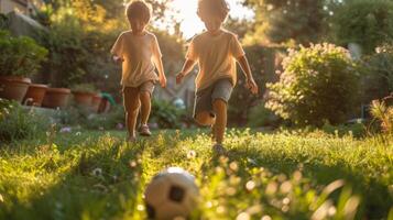 ai generiert zwei Spanisch Jungs 10 Jahre alt abspielen Fußball im das Sommer- Garten foto