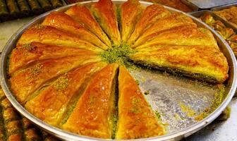 Karotte Scheibe Baklava. traditionell Gaziantep Dessert foto