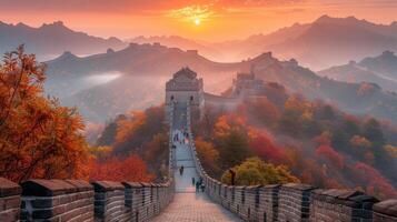 ai generiert das großartig Mauer im badaling, China auf Oktober 17, 2020 mit ein Menge von Besucher auf ein sonnig Tag. foto