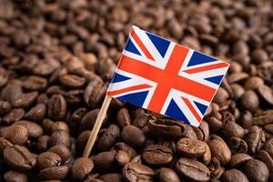 vereinigt Königreich oder großartig Großbritannien Flagge auf Kaffee Bohne, importieren Export Handel online Handel. foto